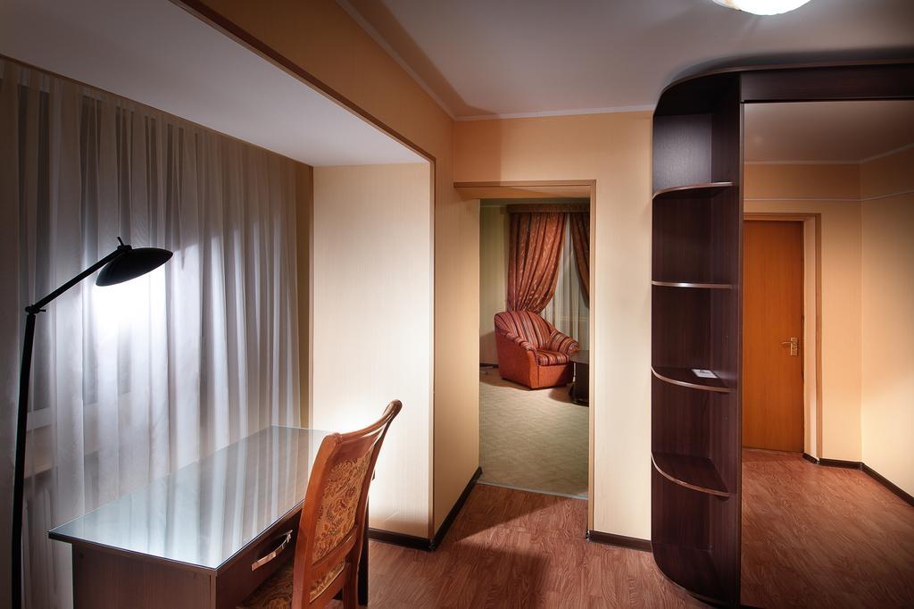 Hotel Edem Karagandy 部屋 写真