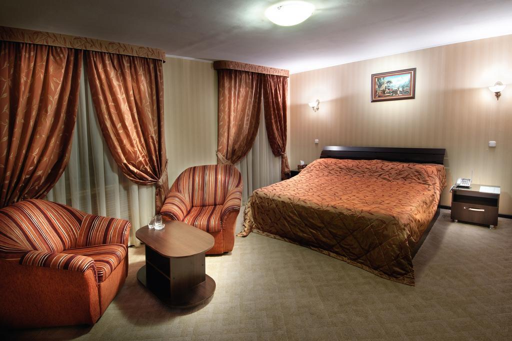 Hotel Edem Karagandy 部屋 写真