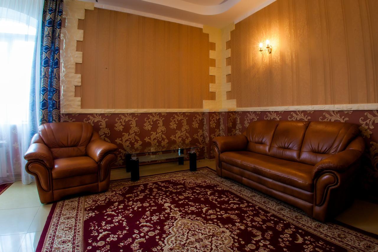 Hotel Edem Karagandy エクステリア 写真