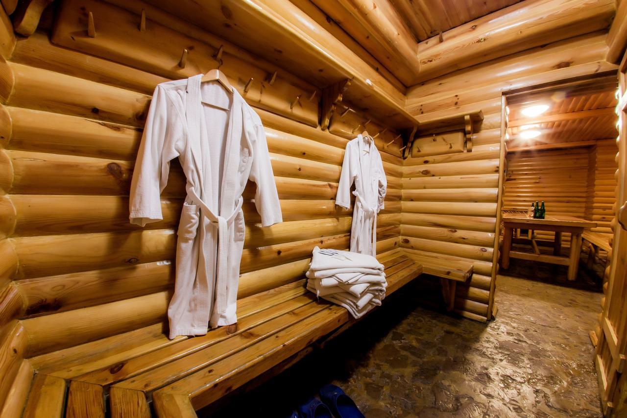 Hotel Edem Karagandy エクステリア 写真