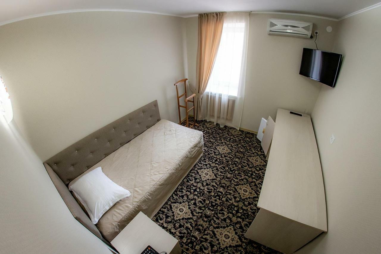 Hotel Edem Karagandy エクステリア 写真