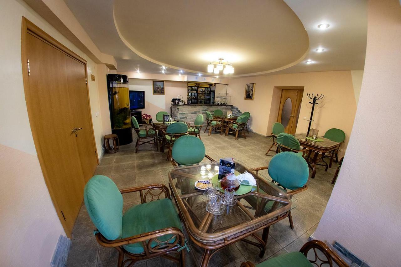 Hotel Edem Karagandy エクステリア 写真